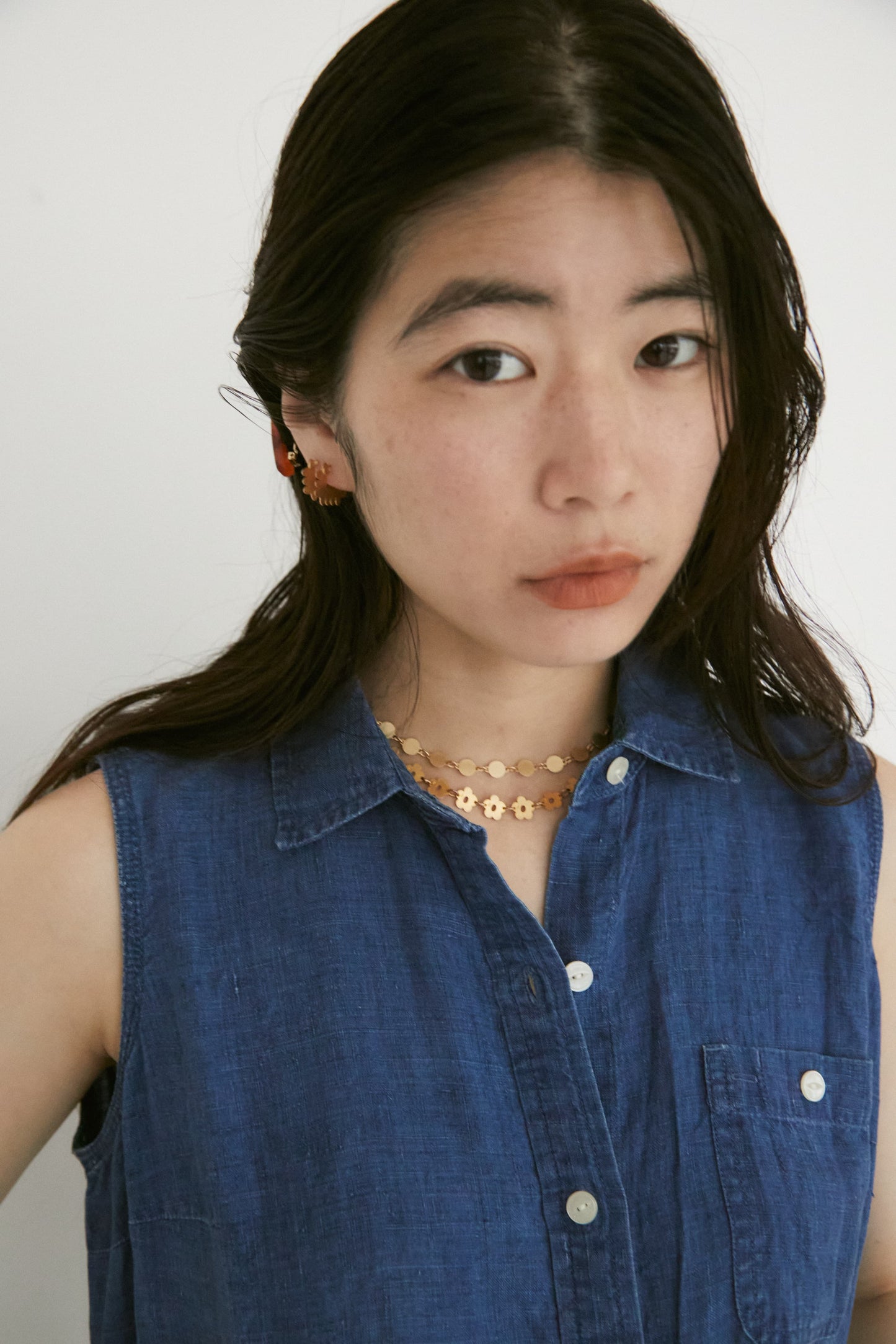 SCALLOPE - ETCHED METAL EARRINGS