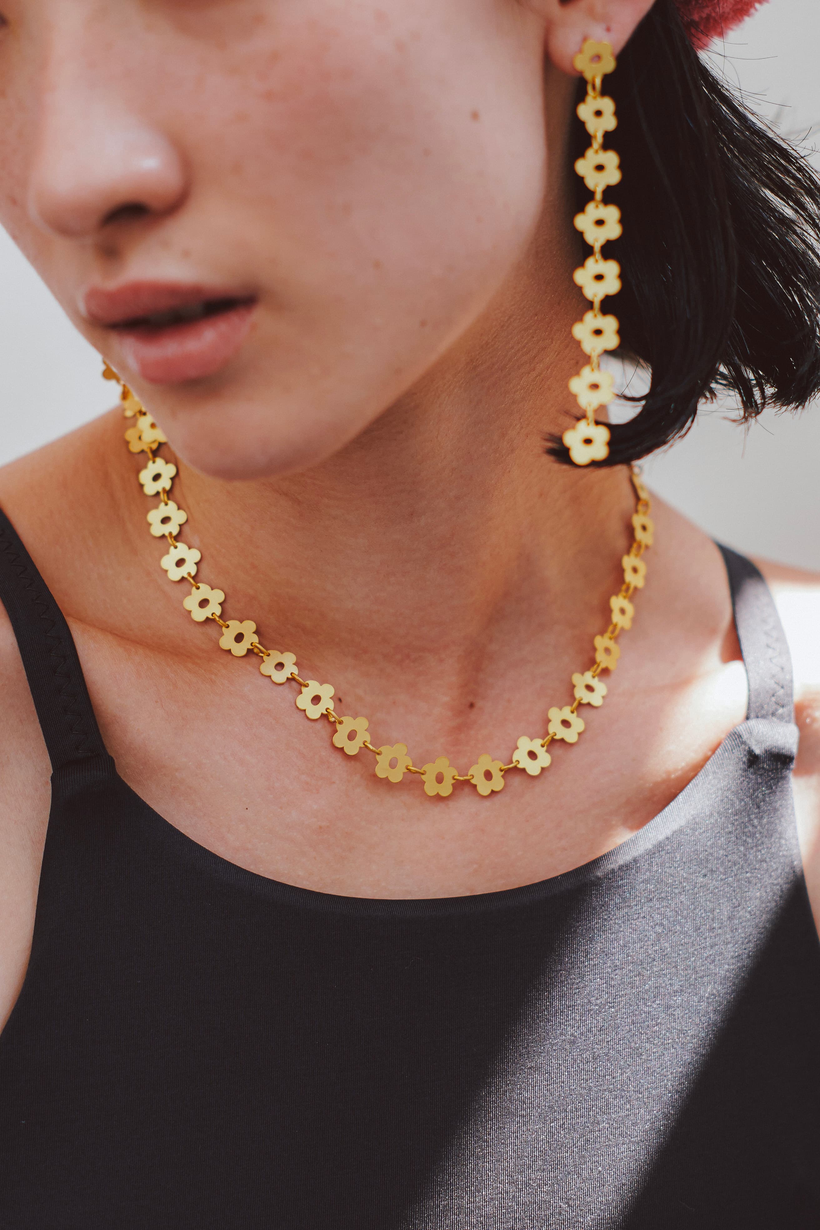 FLOWER - ETCHED METAL NECKLACE