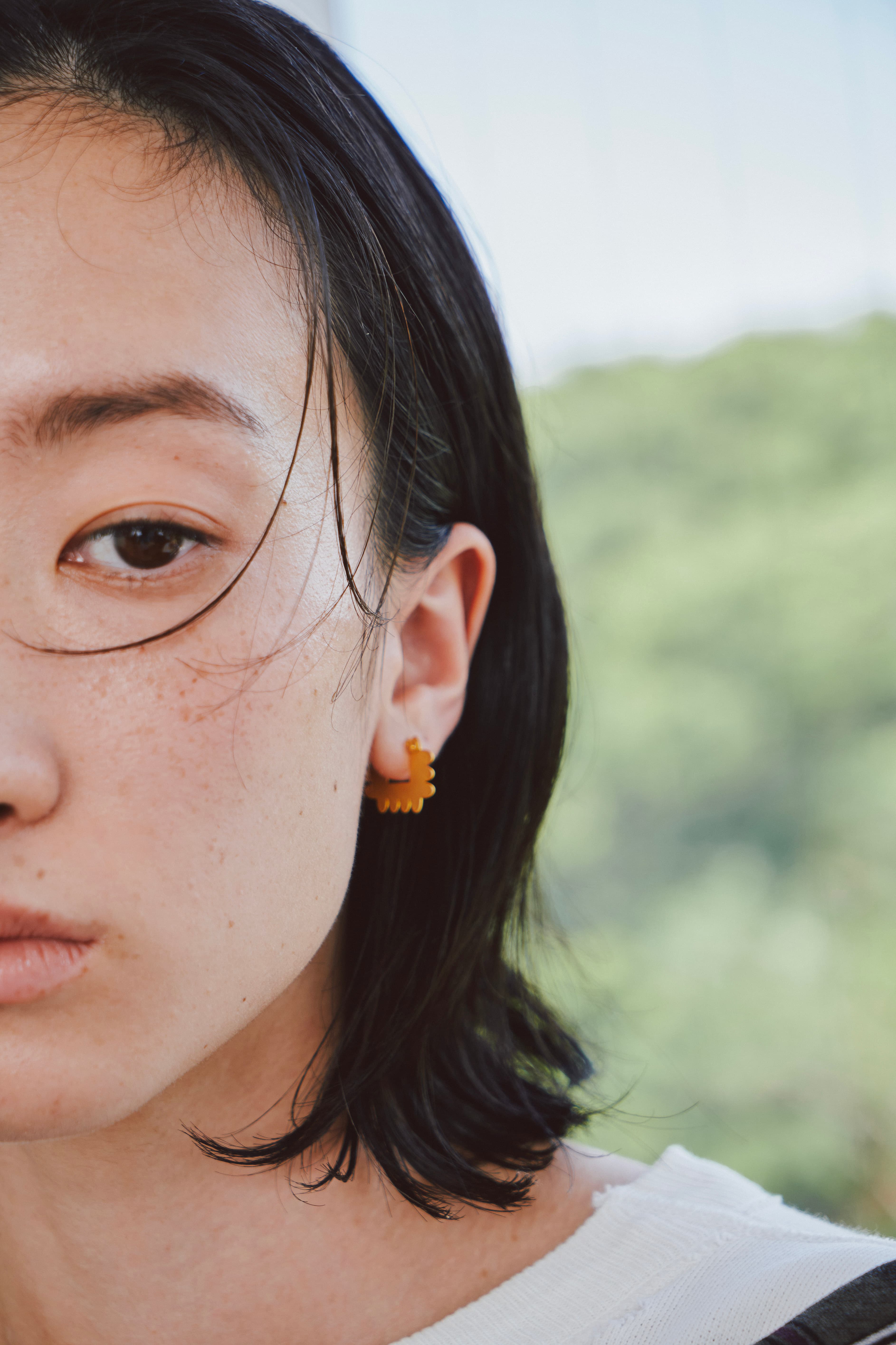 SCALLOPE - ETCHED METAL EARRINGS