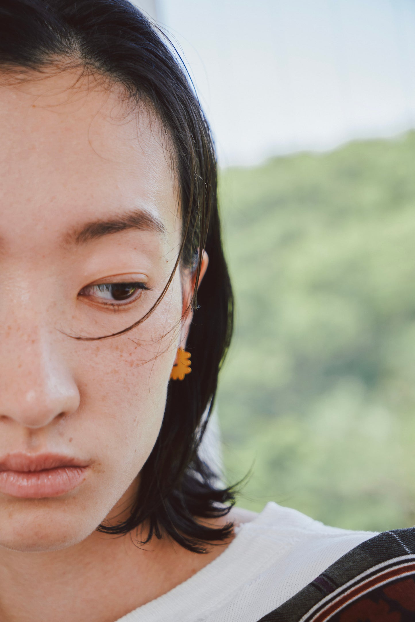 SLICED FRAME EARRINGS