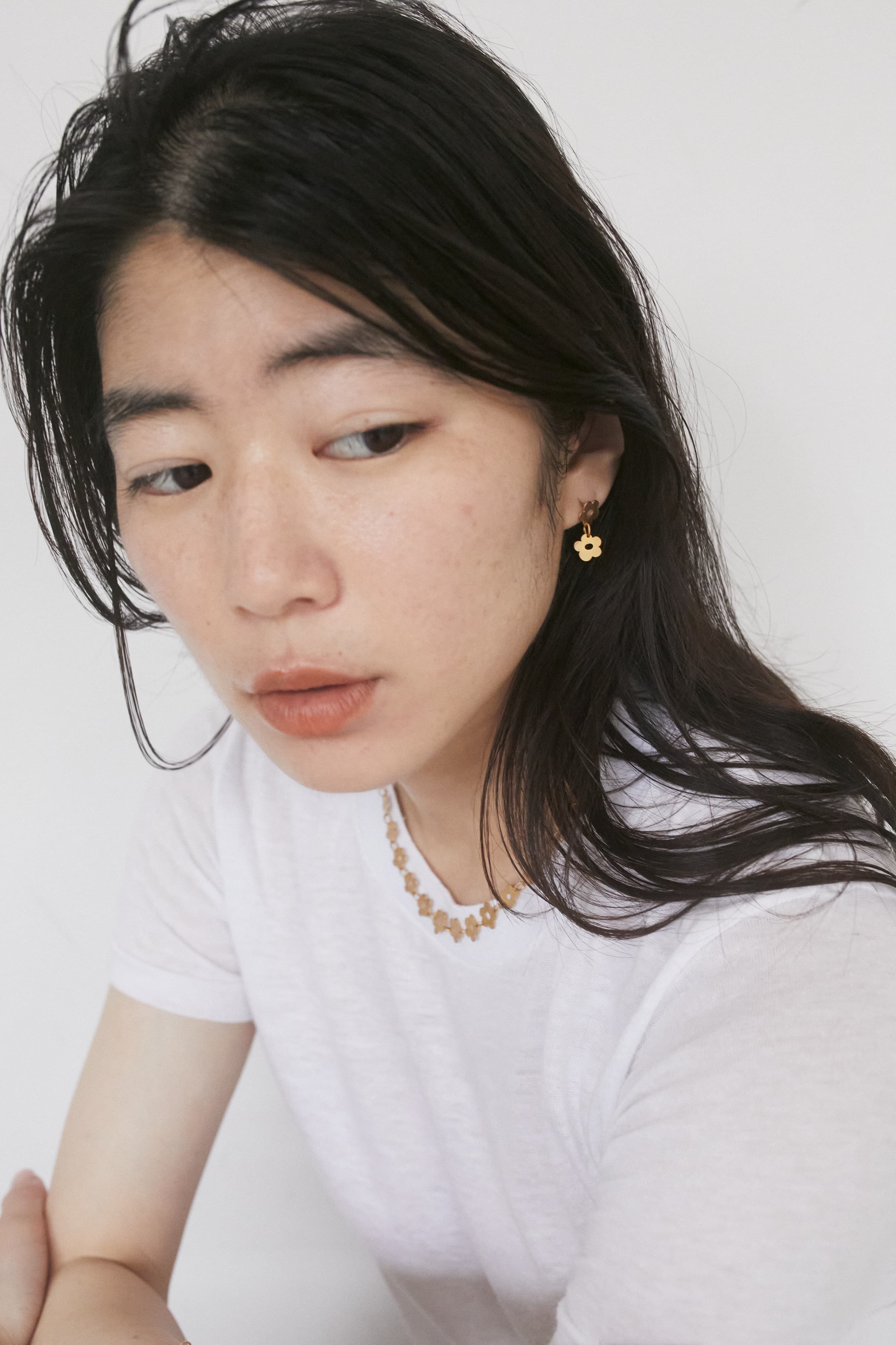 FLOWER - ETCHED METAL EARRINGS – KEYHOLDER