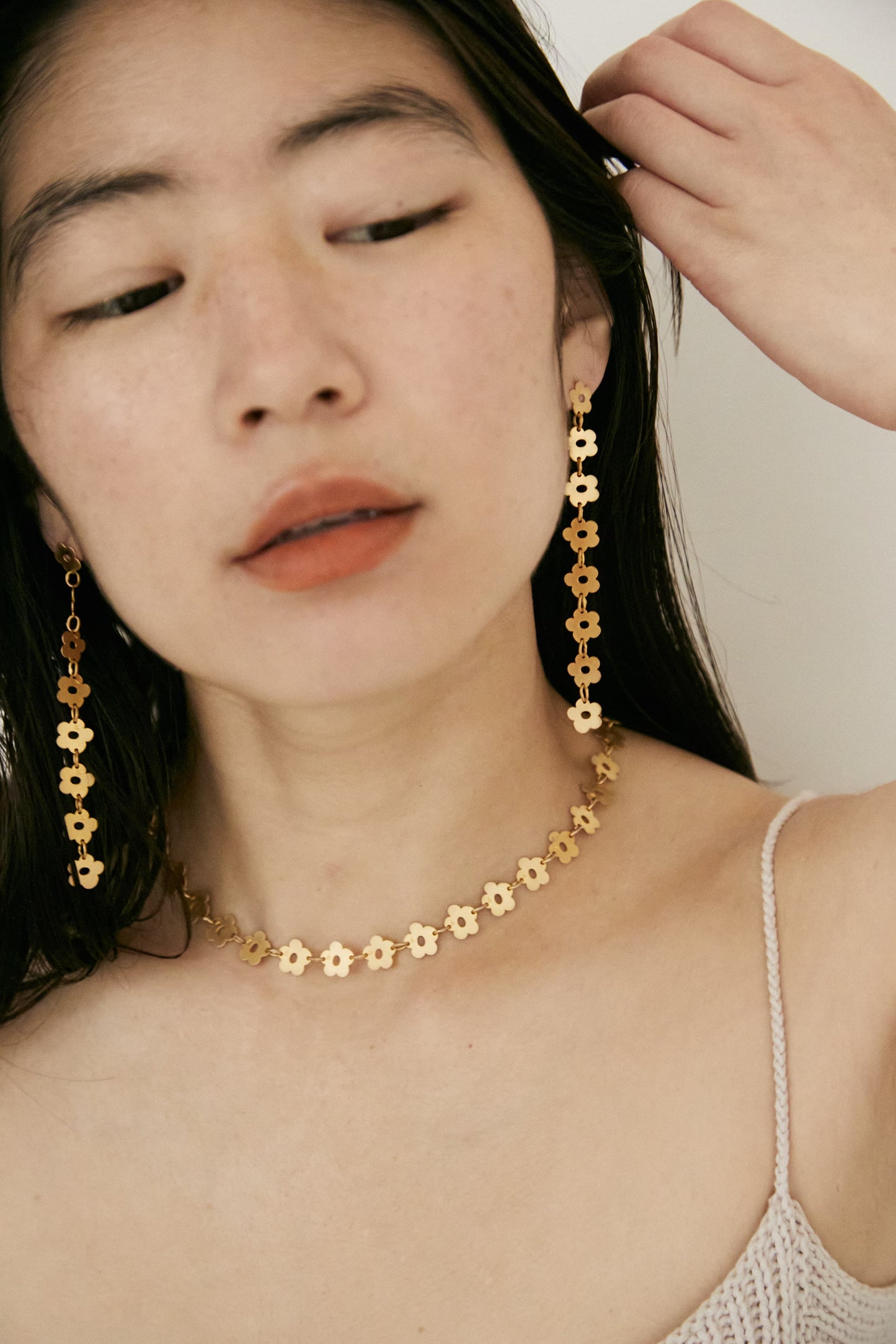 FLOWER - ETCHED METAL LONG EARRINGS