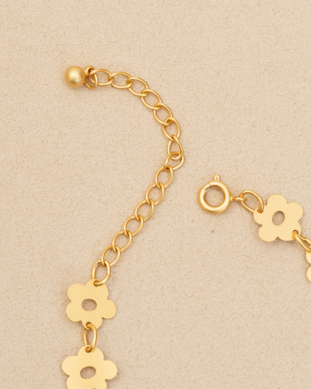 FLOWER - ETCHED METAL BRACELET w/ LILLY DEL SALONE