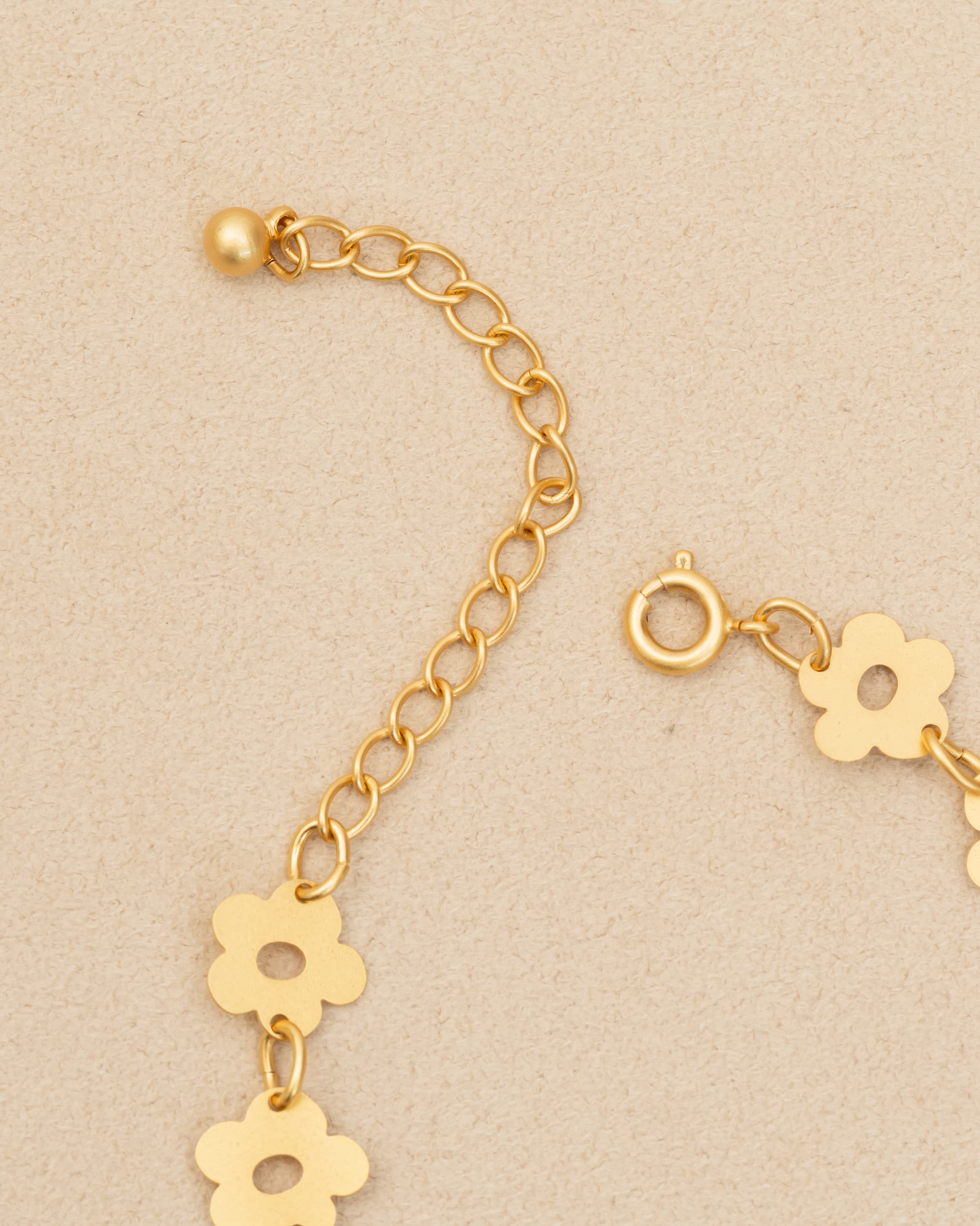 FLOWER - ETCHED METAL BRACELET w/ LILLY DEL SALONE