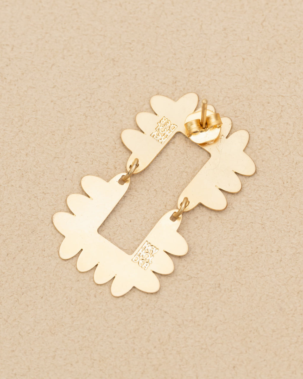 SCALLOPE - ETCHED METAL DOUBLE EARRINGS