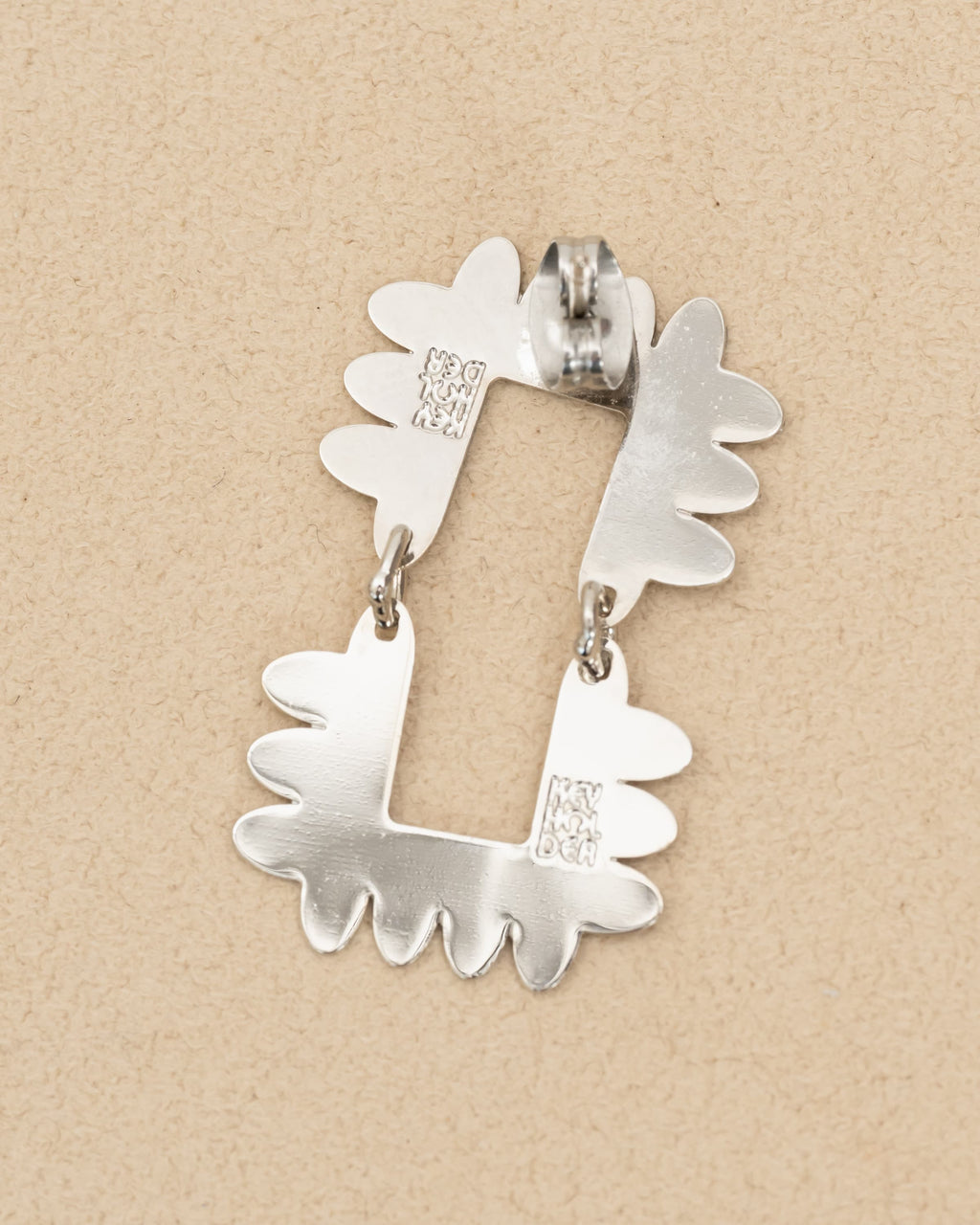 SCALLOPE - ETCHED METAL DOUBLE EARRINGS