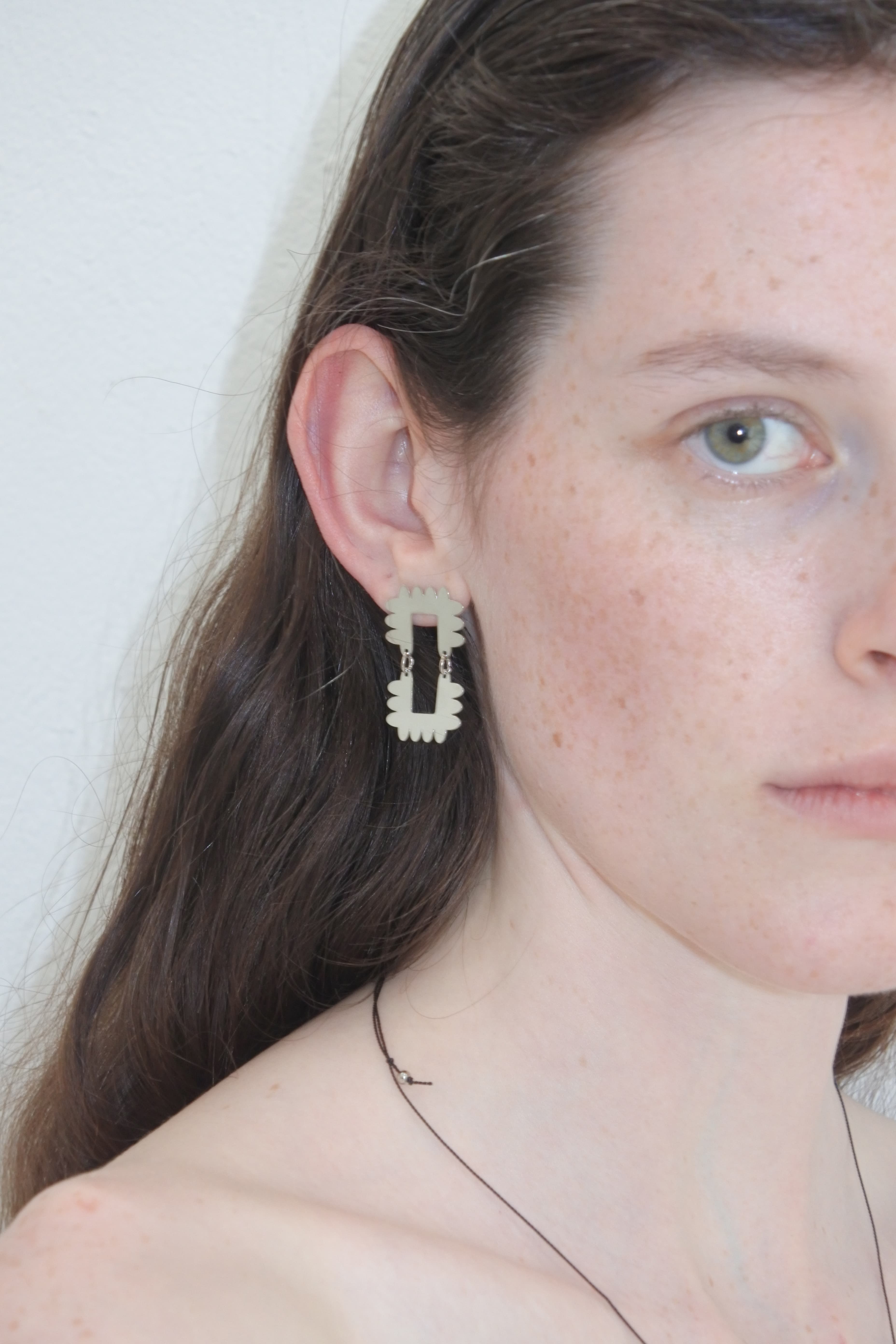 SCALLOPE - ETCHED METAL DOUBLE EARRINGS