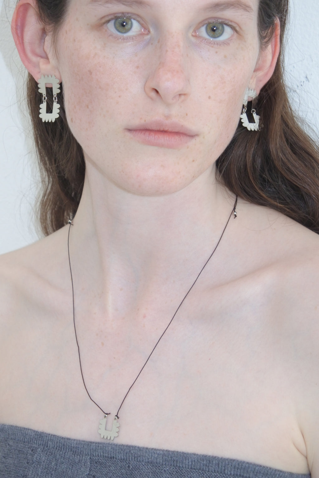 SCALLOPE - ETCHED METAL DOUBLE EARRINGS