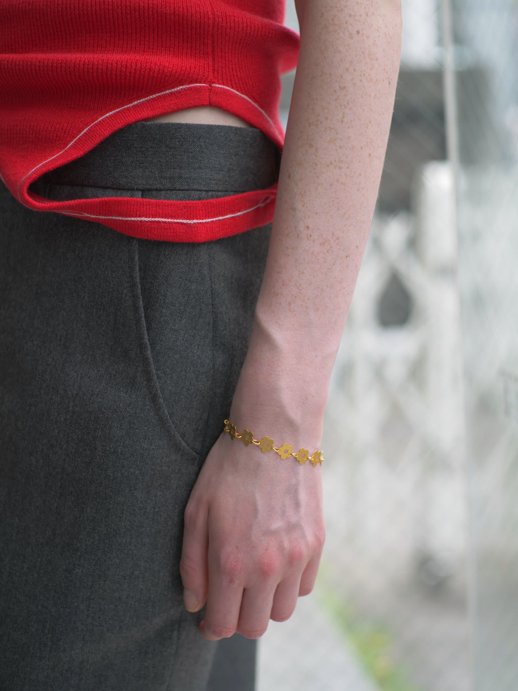 FLOWER - ETCHED METAL BRACELET w/ LILLY DEL SALONE