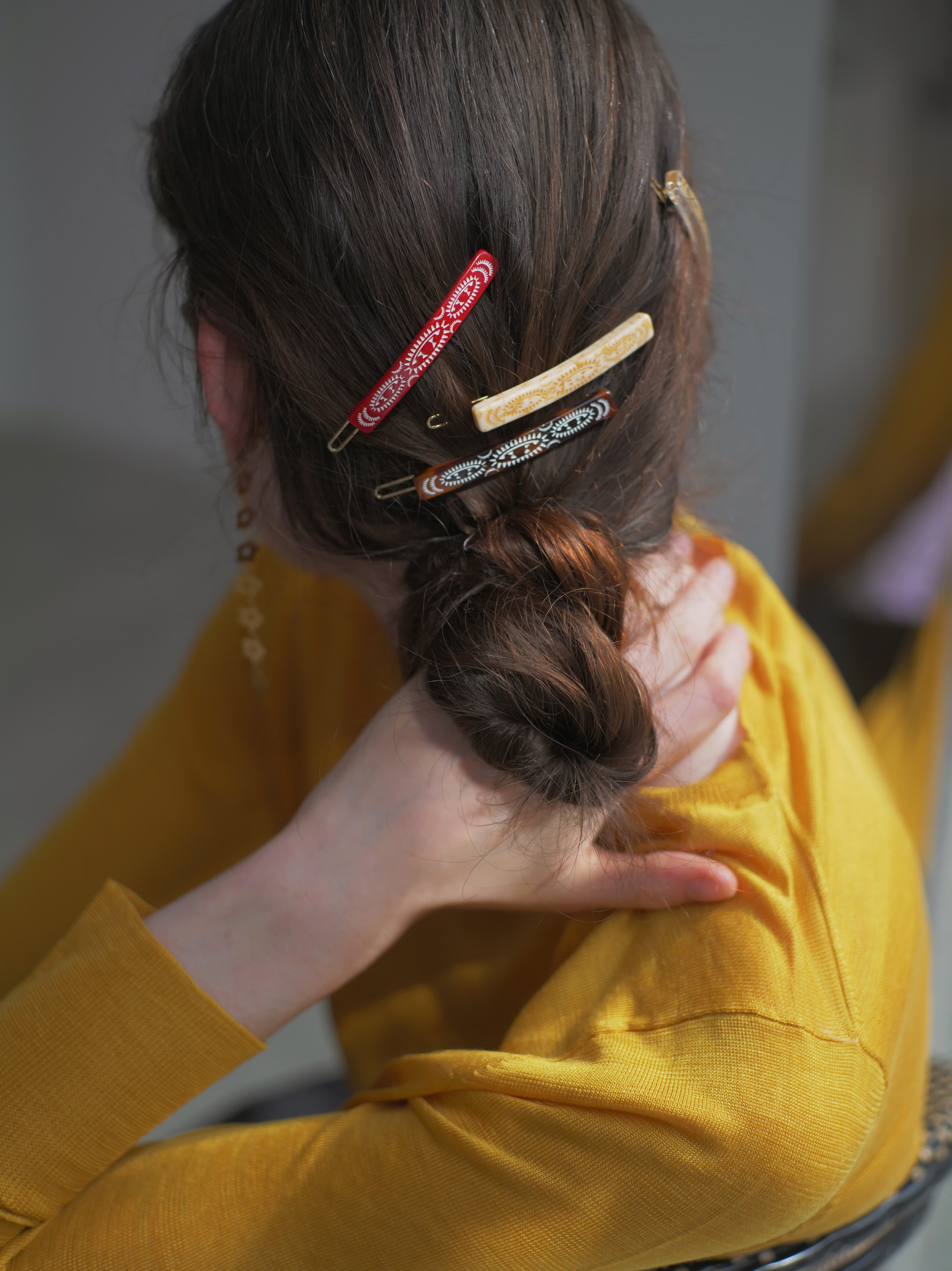 PERSIAN RUG GEOMETRIC PATTERN HAIRPIN