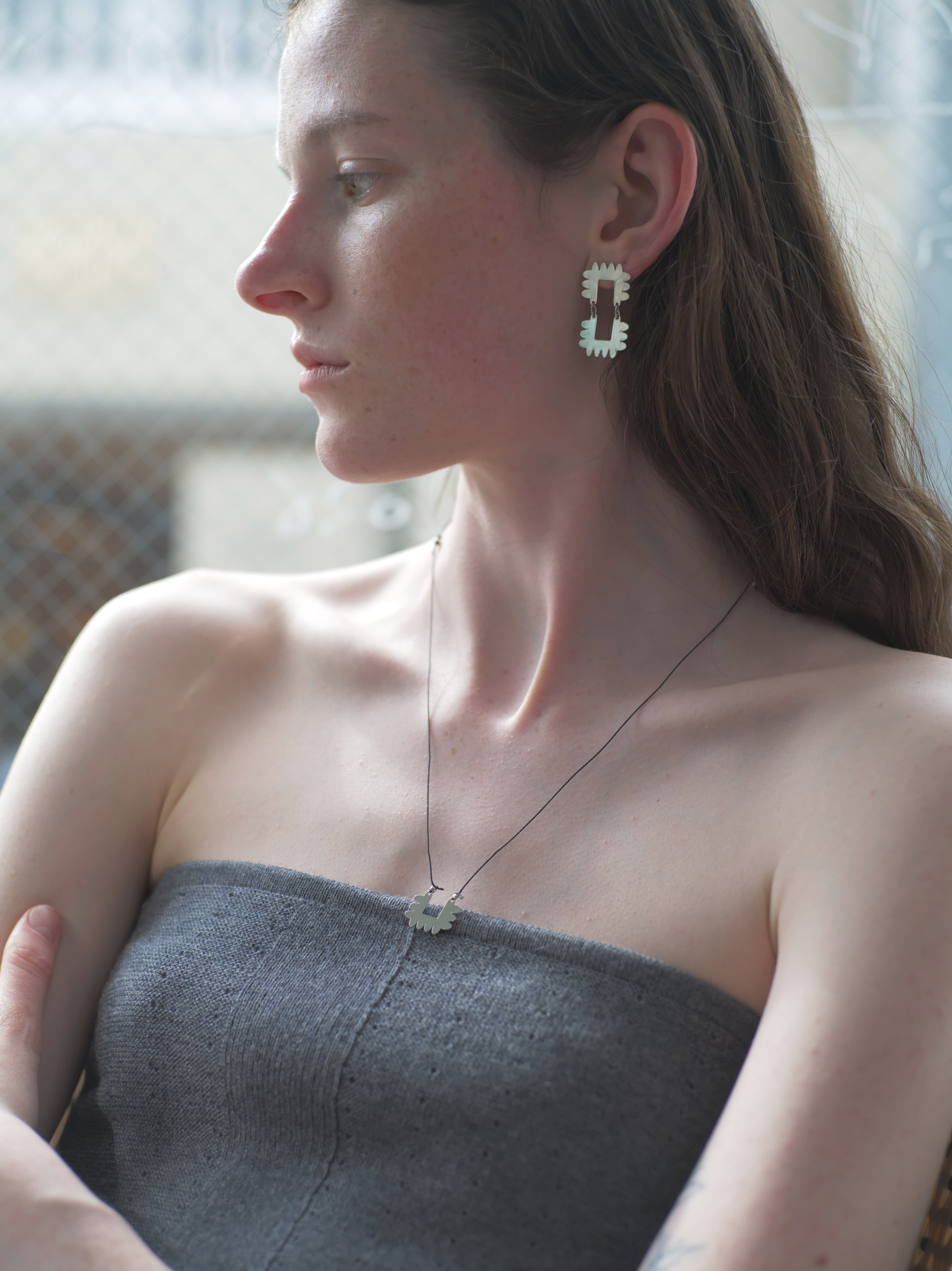SCALLOPE - ETCHED METAL DOUBLE EARRINGS