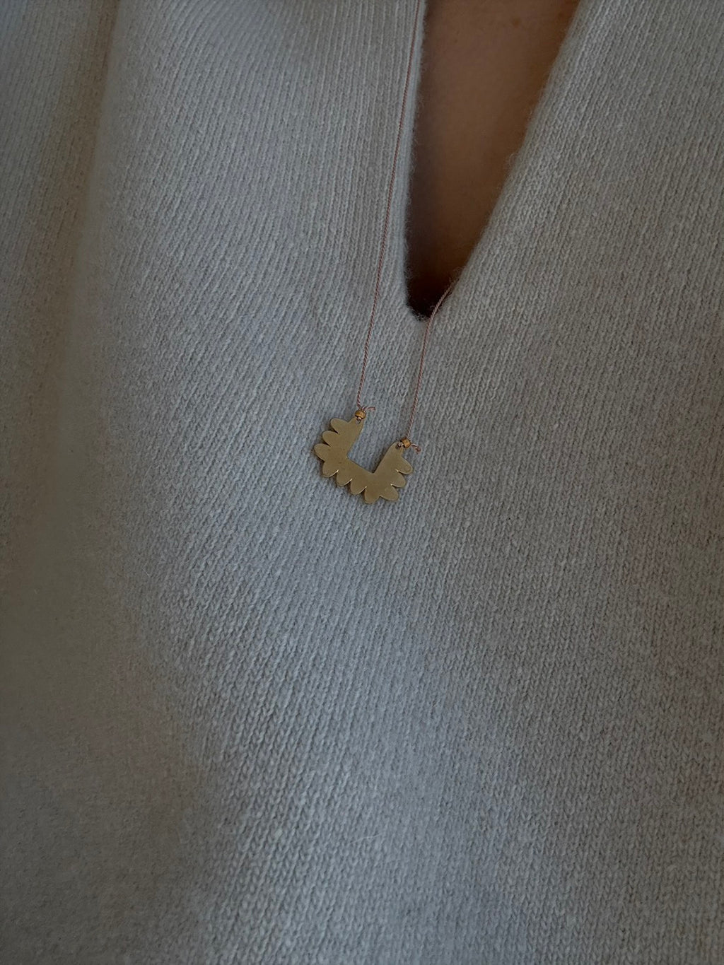 SCALLOPE - ETCHED METAL NECKLACE