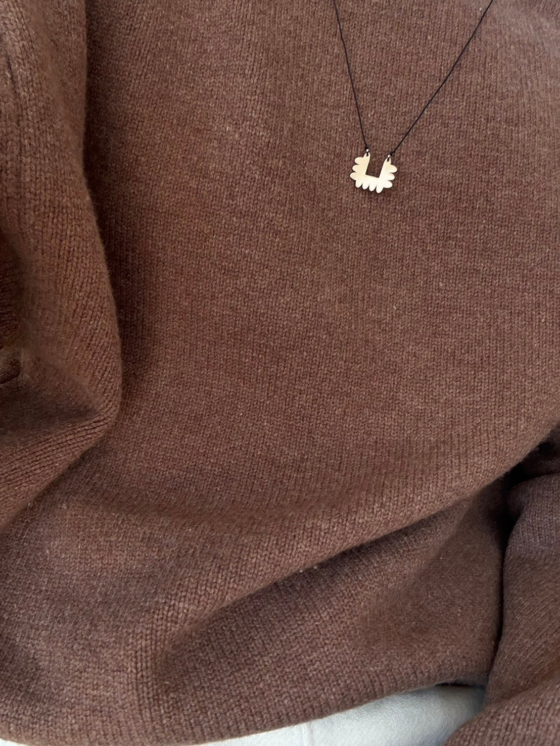 SCALLOPE - ETCHED METAL NECKLACE