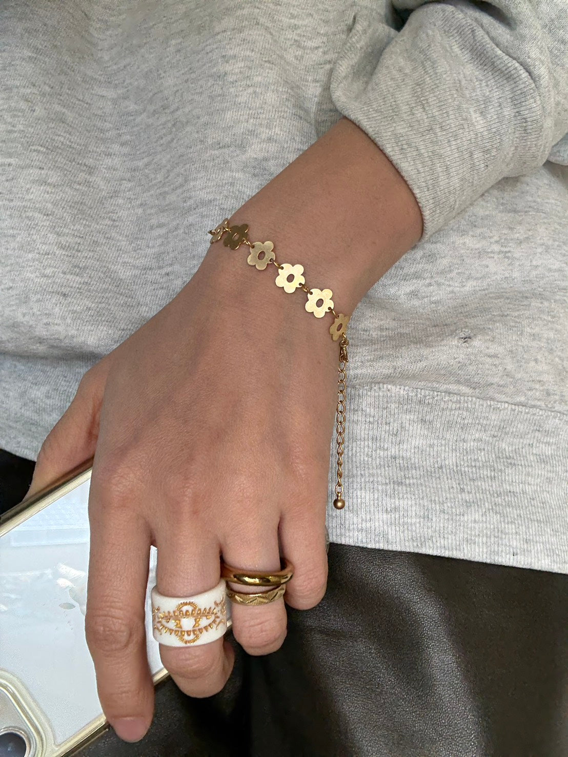 FLOWER - ETCHED METAL BRACELET w/ LILLY DEL SALONE